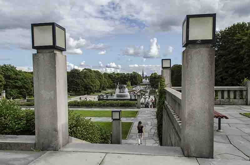 58 - Noruega - Oslo - parque Vigeland - La Fuente